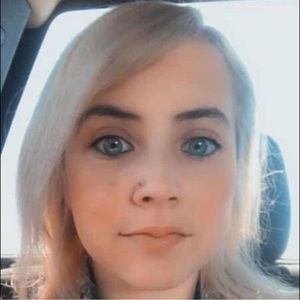 Meet your Posher, Asha